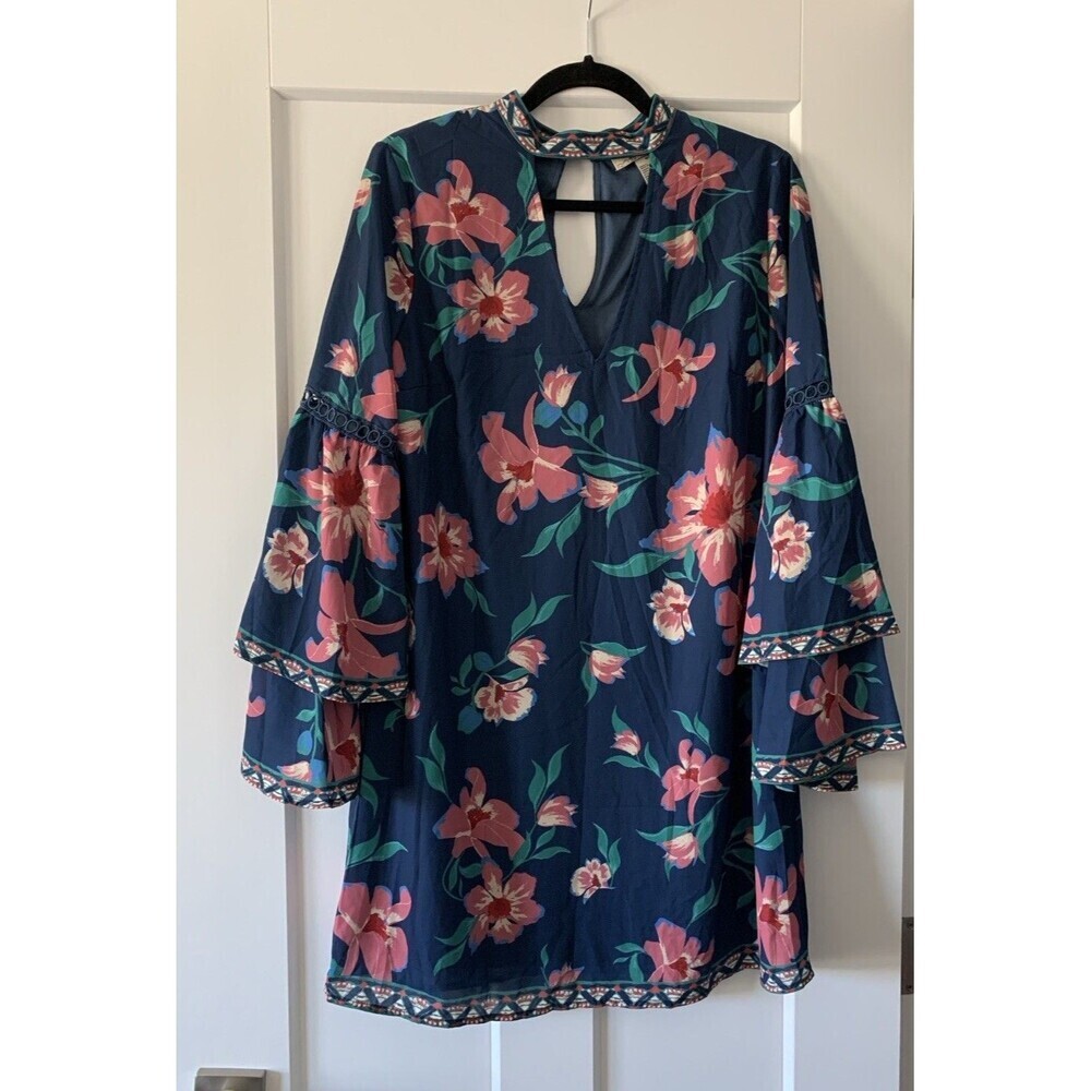 Flying Tomato  Boho Long Bell Sleeve V-Neck Choker Neckline Mini Dress Size Med